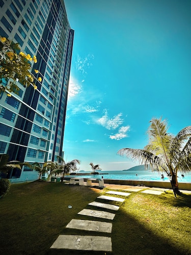 Jesselton Quay - SeaView