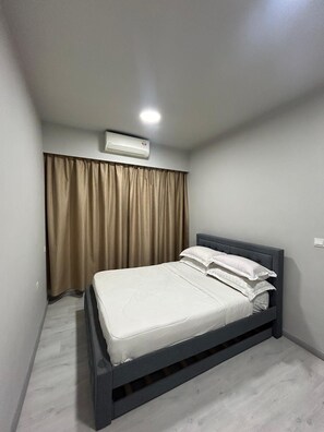 2 bedrooms, iron/ironing board, free WiFi