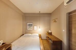 In-room safe, laptop workspace, free WiFi, bed sheets