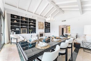 Dining - Villa La Perla | Impressive Villa with Guest House (Marbella)