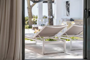 Terrace/patio - Villa La Perla | Impressive Villa with Guest House (Marbella)