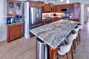 Fridge, microwave, dishwasher, coffee/tea maker