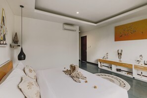 Villa de lujo | Tabla de planchar con plancha 