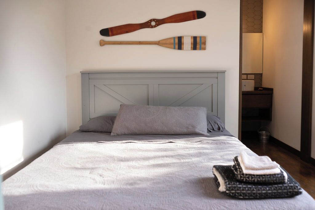 Kahden hengen comfort-huone, patio, näköala puutarhaan | Työpöytä, ilmainen Wi-Fi