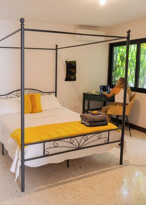 Deluxe Double Room, Private Bathroom | Floor plan - Casa Valparaíso (Saltillo)