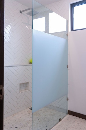 Shower, towels, soap, shampoo