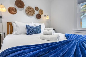 Desk, iron/ironing board, free WiFi, bed sheets