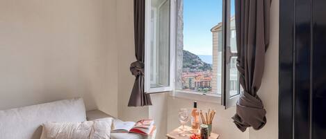 Honeymoon Apartment, 3 Bedrooms (Boutique Apartment Casa Del Giudice) | Living area