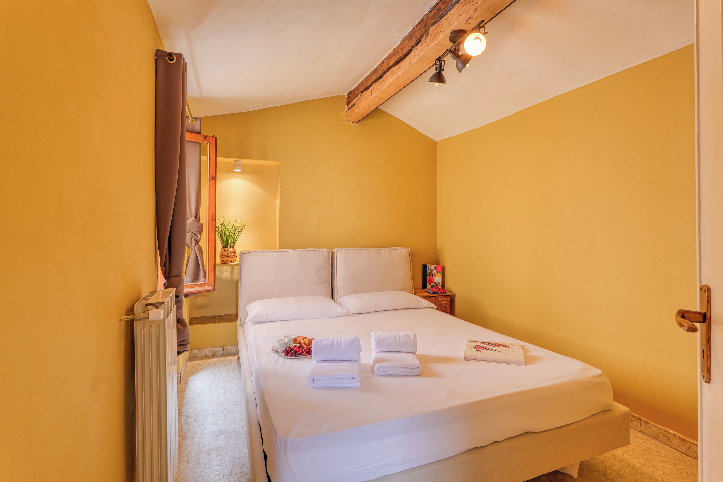 Smekmånadslägenhet - flera sovrum (Boutique Apartment Casa Del Giudice) | 3 sovrum och sängkläder