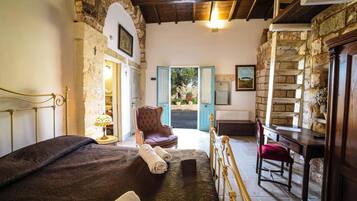 Family Villa, 5 Bedrooms, Terrace (Masseria Santu Lasi) | 5 bedrooms