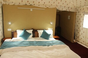 Individually decorated, individually furnished, cots/infant beds - Billing View Camp and Mud Houses (Jogindarnagar)