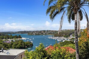 Marina - MetaWise Luxe 6 Bed Ocean View Family Home in Seaforth (Seaforth)