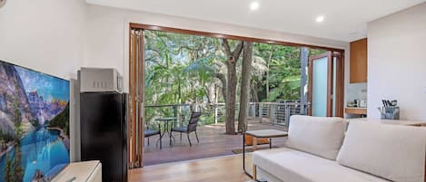 Télévision, espaces bureaux