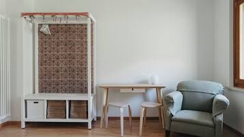 Double or Twin Room, Pets not allowed, Garden View | In-room safe, blackout curtains, free WiFi