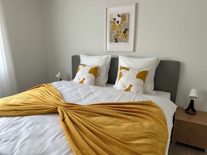 3 Schlafzimmer, Bügeleisen/Bügelbrett, WLAN, Bettwäsche