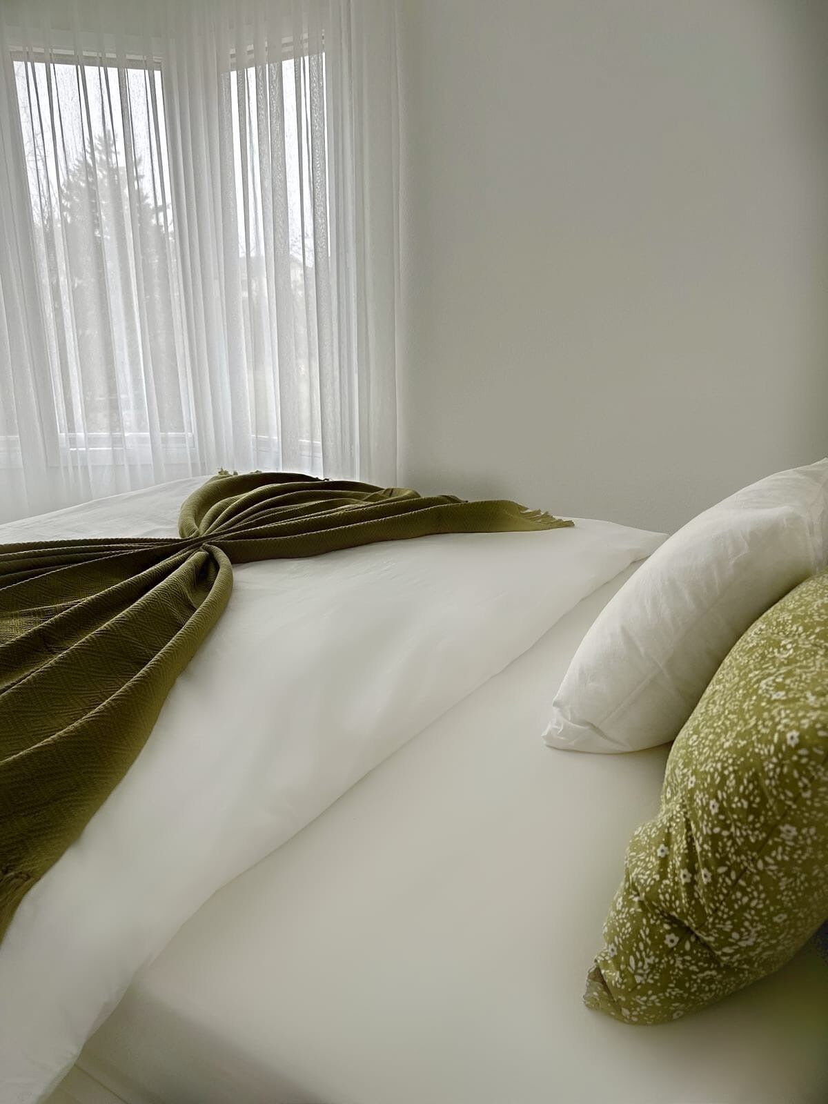 3 chambres, fer et planche à repasser, Wi-Fi, draps fournis