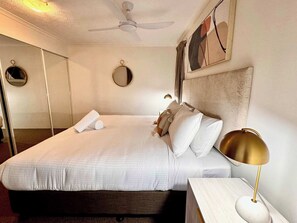 1 bedroom, desk, iron/ironing board, WiFi