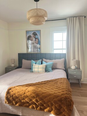 2 bedrooms, iron/ironing board, free WiFi, bed sheets