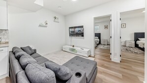 2 室のベッドルーム、WiFi、ベッドシーツ