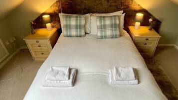 3 bedrooms, iron/ironing board, travel crib, WiFi