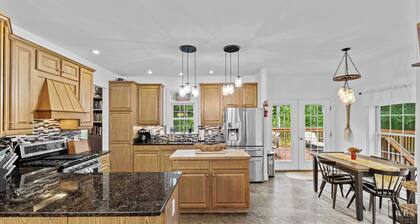 Dog Friendly Farmhouse w/ Pool, Hot Tub, Fire Pit