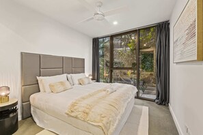 1 bedroom, desk, iron/ironing board, WiFi