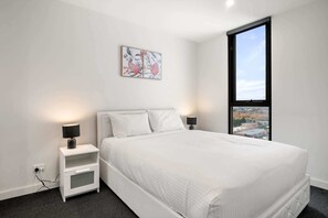 1 slaapkamer, een strijkplank/strijkijzer, wifi, beddengoed