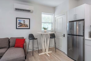 Living area - Courtyard Cottage- 15 Min Walk to Downtown! (St. Augustine)