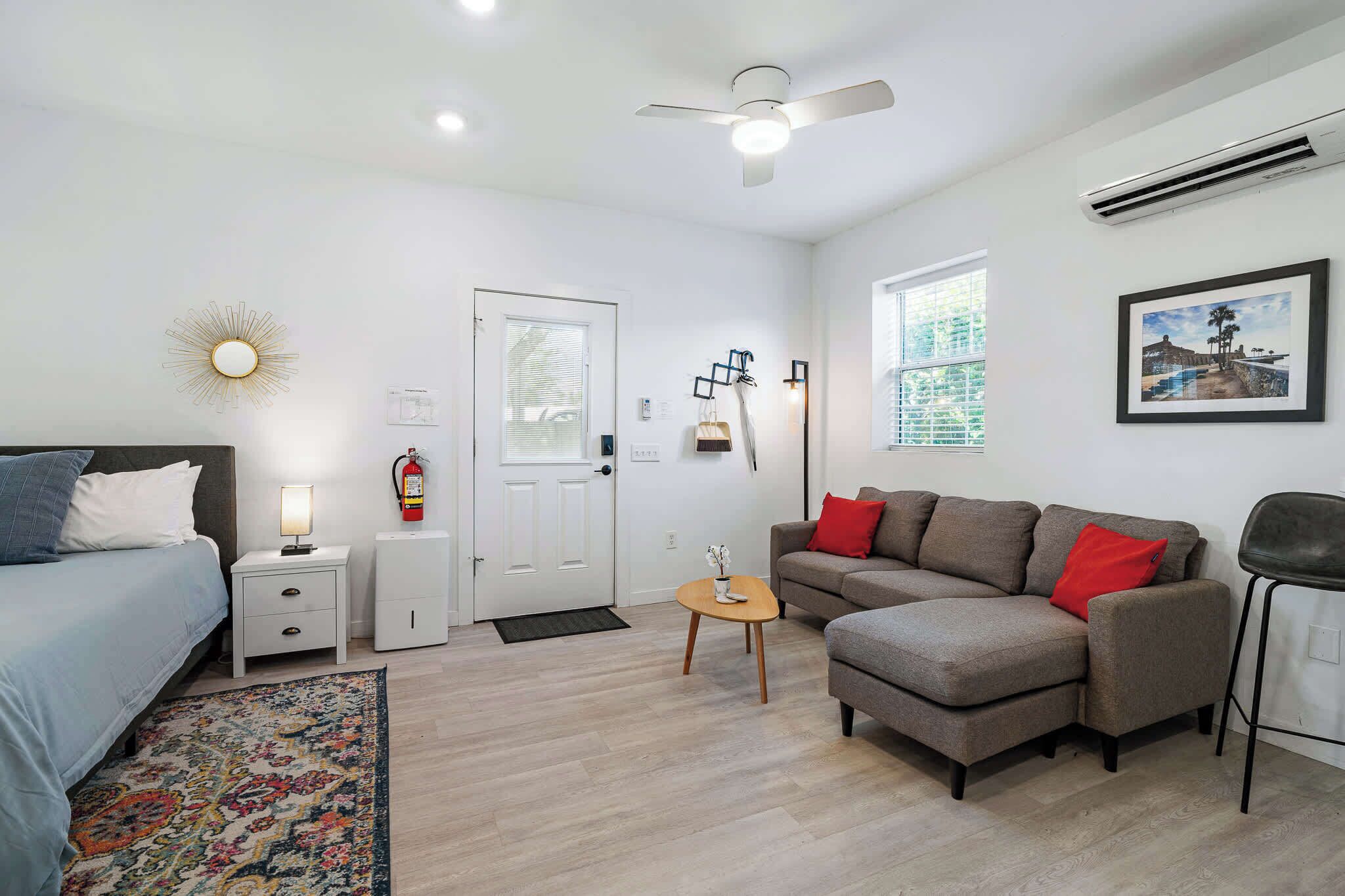Courtyard Cottage- 15 Min Walk To Downtown! - St. Augustine, FL