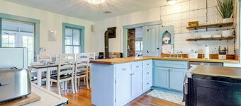 3 Mi to Beach: Historic Farmhouse on Cape Cod!