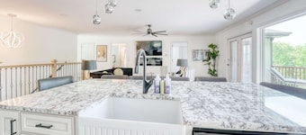 Spacious Bella Vista Lake House: Dock, Kayaks, Game Room