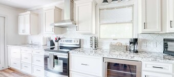 Spacious Bella Vista Lake House: Dock, Kayaks, Game Room