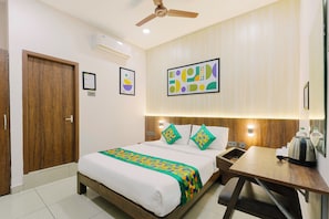 Standard Double Room | Soundproofing, iron/ironing board - Treebo RKH Palace (Chennai)