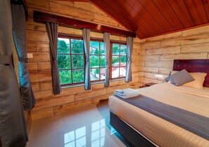 Valley View | Soundproofing, free WiFi - Silent Valley Farmstead by VOYE HOMES (Ooty)
