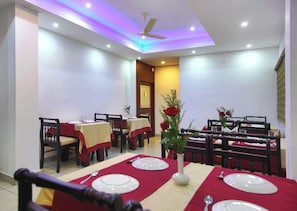 Dining room - Hotel Indraprastha Kayamkulam (Kayamkulam)