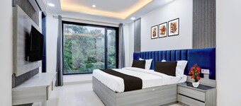 MadStays Hotel CloudBay Sector 29