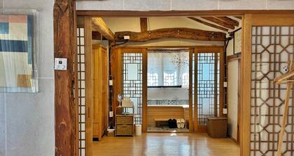 Jukrokjungsa hanokstay