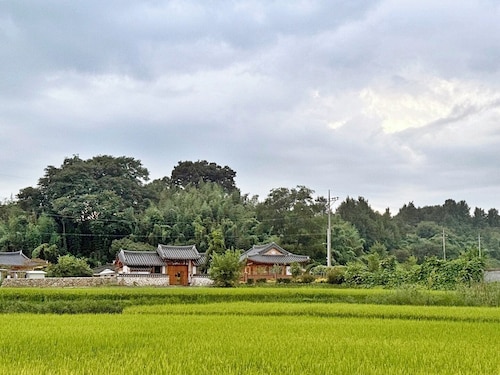Jukrokjungsa hanokstay 