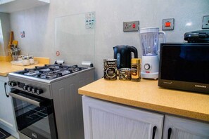 Appartement Confort, 1 lit double, vue ville | Cuisine privée