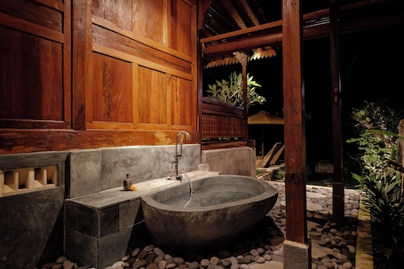 Villa, 1 Bedroom, Valley View | Minibar, free WiFi, bed sheets