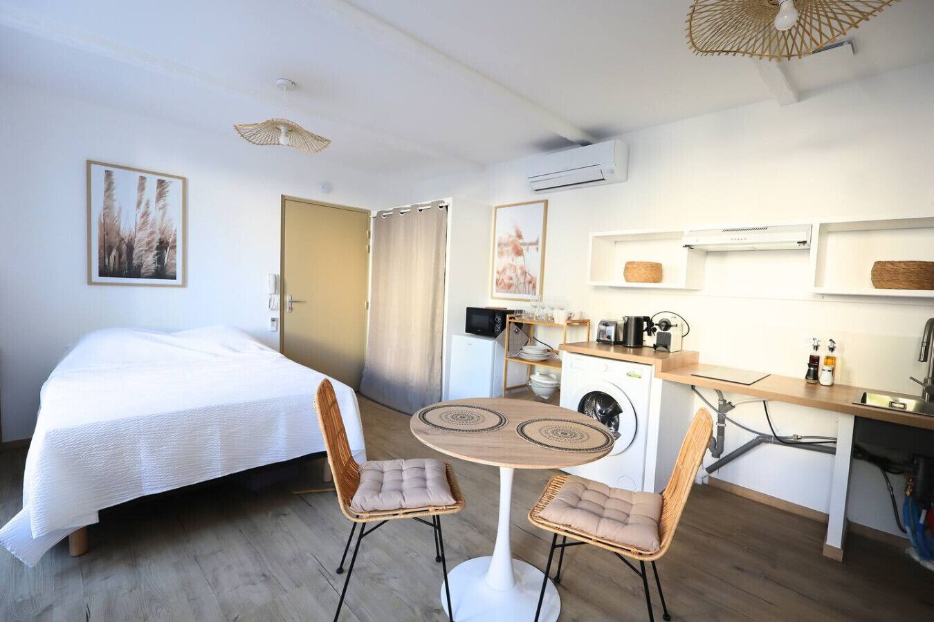 Iron/ironing board, travel crib, free WiFi, bed sheets