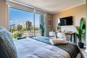 Comfort Apartment, Balcony, City View