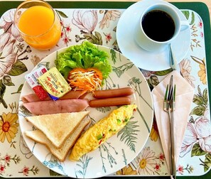Se ofrece un desayuno inglés todos los días (por un coste adicional)