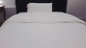 1 habitación, tabla de planchar con plancha, wifi y ropa de cama