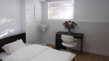 1 bedroom, iron/ironing board, WiFi, bed sheets