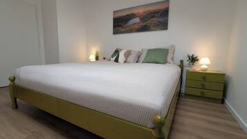 1 bedroom, WiFi, bed sheets