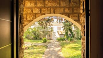 Enceinte de lâhĂ©bergement