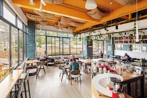 تناول الطعام