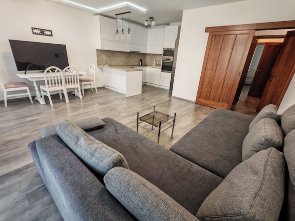 TV