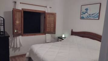 Nhà, 3 phòng ngủ, hút thuốc, sân hiên | 3 phòng ngủ